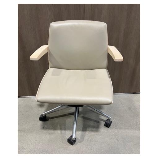 Geiger Clamshell Low Back Conference Chair – G|M Business Interiors