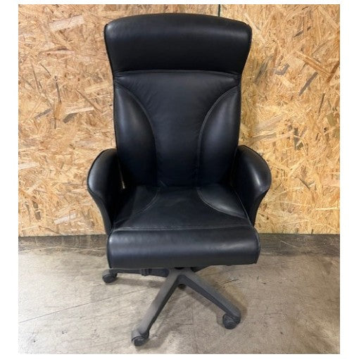 Cabot Wrenn Desk Chair
